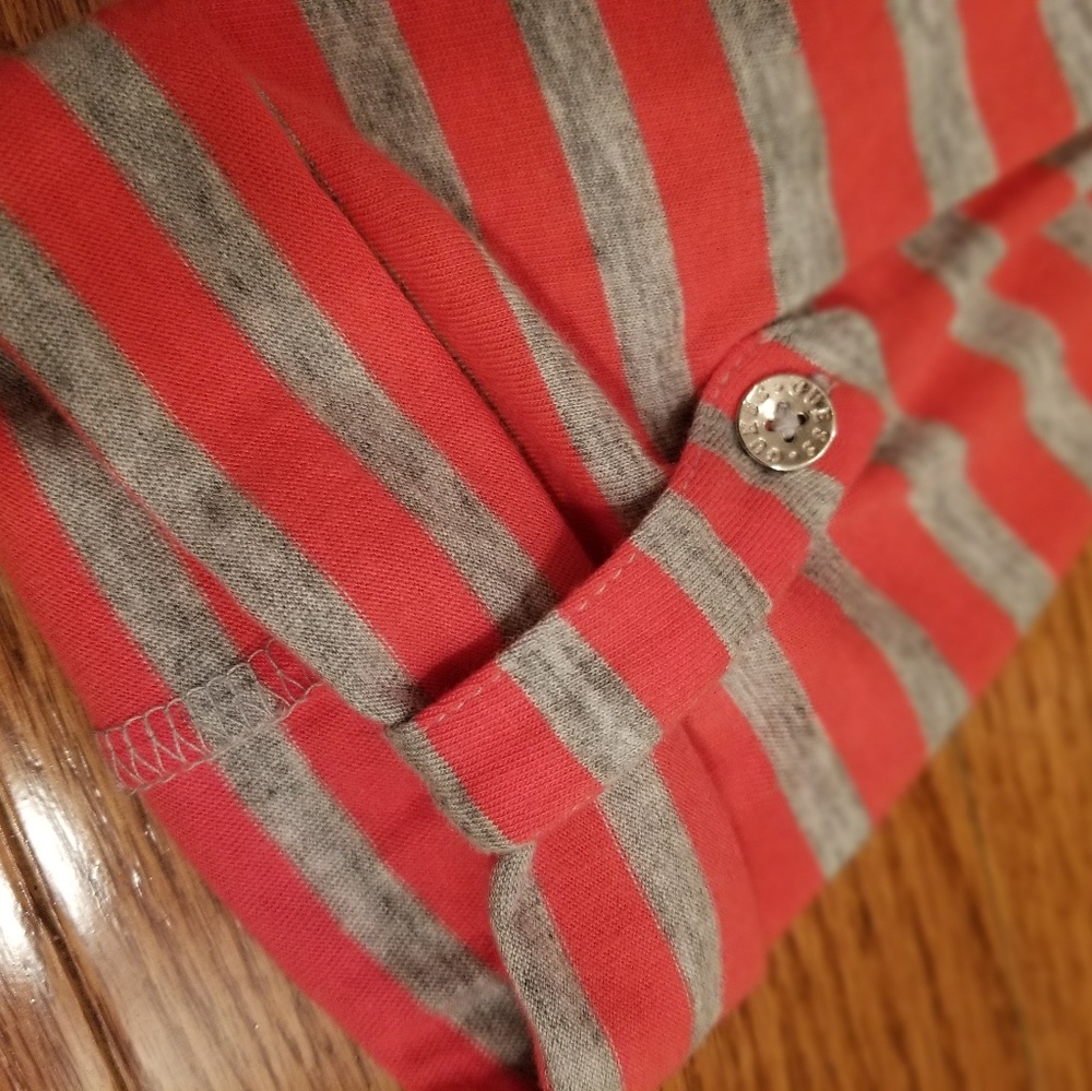 🔴🔴Guess Top🔴🔴 - Picture 4 of 5
